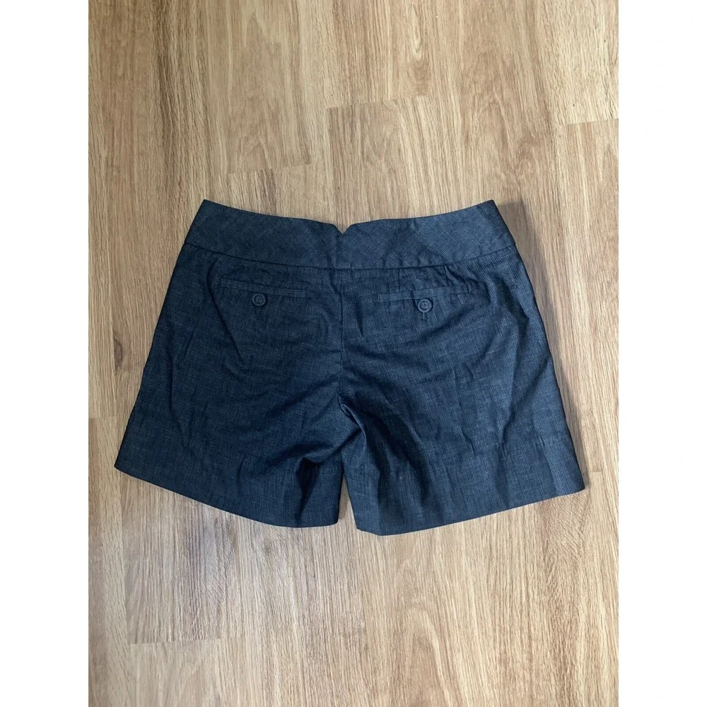 The Limited Drew Fit Woman's Black Gray Stripe Shorts Size‎ 6